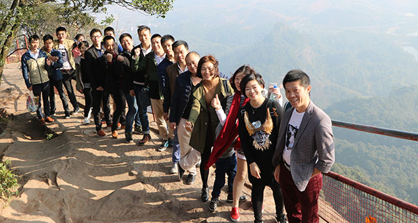 Wentong Electronic Elite Team Tour of Danxia Mountain